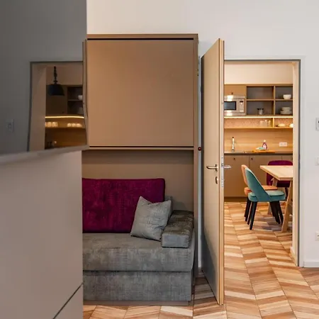 Elisa Aparthotel