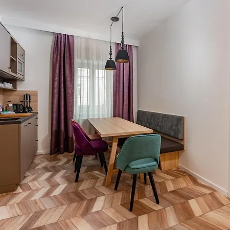 Elisa Aparthotel